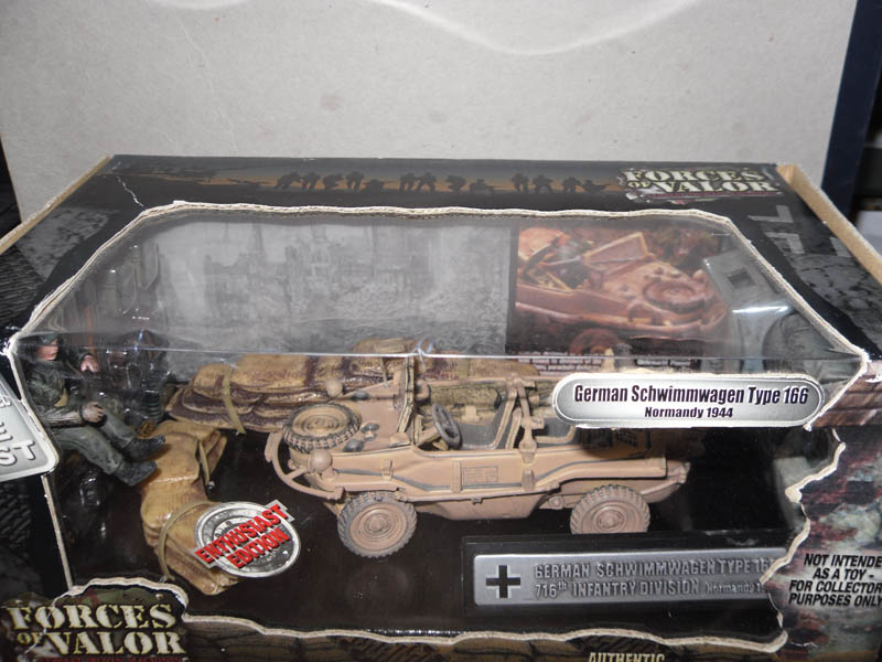 82001 German Schwimmwagen Type166 716th Inf 132 Scale - Click Image to Close